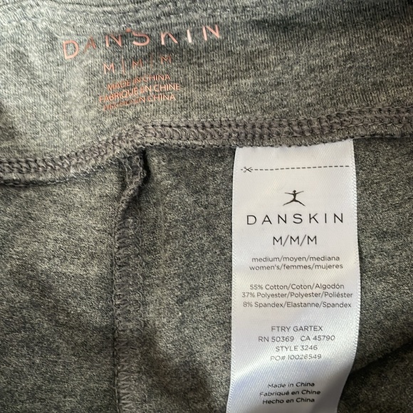 Capris Leggings - Picture 4 of 4